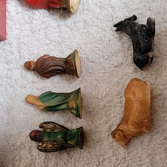Plastic Nativity Set - Picture 9 of 13
